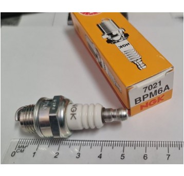 ŚWIECA ZAPŁONOWA NGK BPM6A