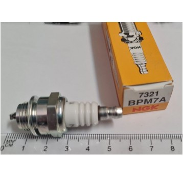 ŚWIECA ZAPŁONOWA NGK BPM7A