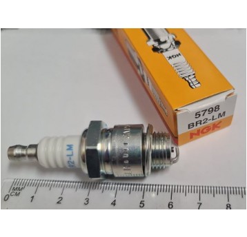 ŚWIECA ZAPŁONOWA NGK BR2-LM DO KOSIAREK